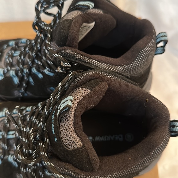 BEARPAW® Ridgewood Suede Mid Hiker Boot with NeverWet™ Technology - Picture 4 of 8